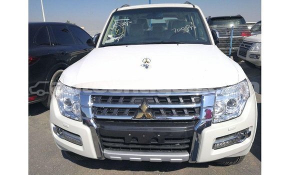 Buy Import Mitsubishi Pajero White Car in Import - Dubai in Antigua Buy Import Mitsubishi Pajero White Car in Import - Dubai in Antigua