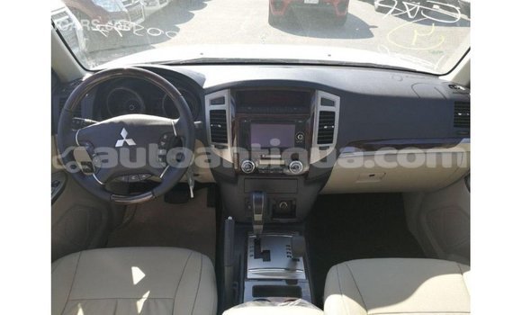 Buy Import Mitsubishi Pajero White Car in Import - Dubai in Antigua Buy Import Mitsubishi Pajero White Car in Import - Dubai in Antigua