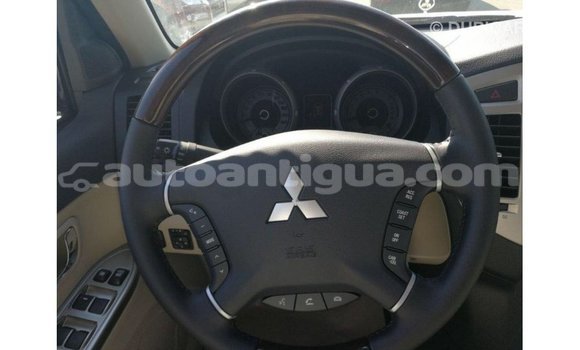 Buy Import Mitsubishi Pajero White Car in Import - Dubai in Antigua Buy Import Mitsubishi Pajero White Car in Import - Dubai in Antigua