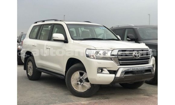 Buy Import Toyota Land Cruiser White Car in Import - Dubai in Antigua Buy Import Toyota Land Cruiser White Car in Import - Dubai in Antigua