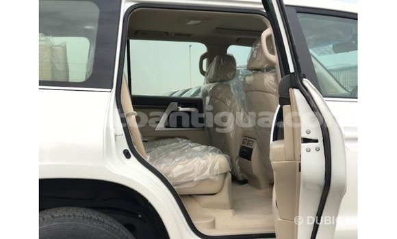 Buy Import Toyota Land Cruiser White Car in Import - Dubai in Antigua Buy Import Toyota Land Cruiser White Car in Import - Dubai in Antigua