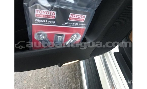 Buy Import Toyota HiAce White Truck in Import - Dubai in Antigua Buy Import Toyota HiAce White Truck in Import - Dubai in Antigua