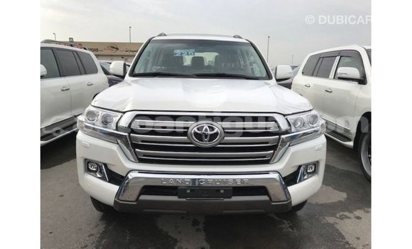 Buy Import Toyota Land Cruiser White Car in Import - Dubai in Antigua Buy Import Toyota Land Cruiser White Car in Import - Dubai in Antigua