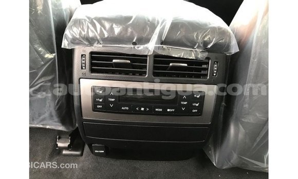 Buy Import Toyota Land Cruiser White Car in Import - Dubai in Antigua Buy Import Toyota Land Cruiser White Car in Import - Dubai in Antigua