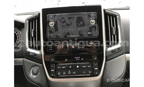 Buy Import Toyota Land Cruiser White Car in Import - Dubai in Antigua Buy Import Toyota Land Cruiser White Car in Import - Dubai in Antigua