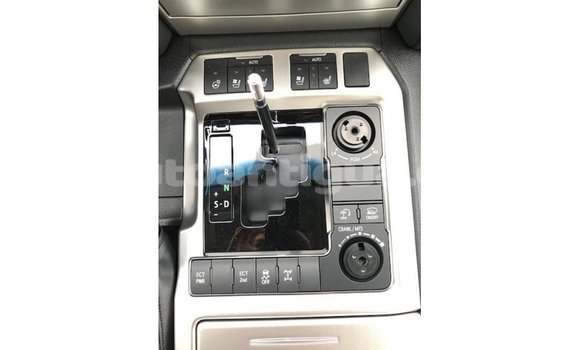Buy Import Toyota Land Cruiser White Car in Import - Dubai in Antigua Buy Import Toyota Land Cruiser White Car in Import - Dubai in Antigua