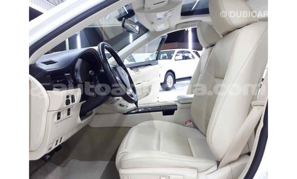 Buy Import Lexus ES White Car in Import - Dubai in Antigua Buy Import Lexus ES White Car in Import - Dubai in Antigua