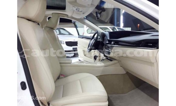 Buy Import Lexus ES White Car in Import - Dubai in Antigua