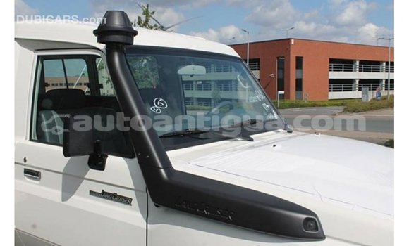 Buy Import Toyota Land Cruiser White Car in Import - Dubai in Antigua Buy Import Toyota Land Cruiser White Car in Import - Dubai in Antigua