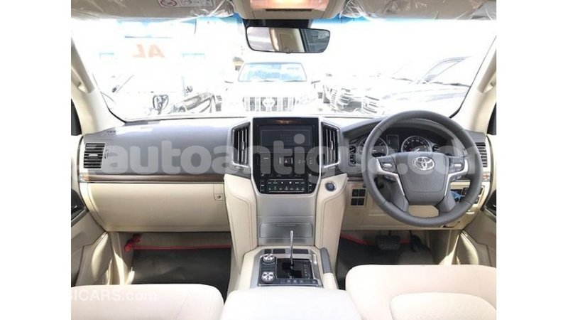 Big with watermark toyota land cruiser antigua import dubai 3056