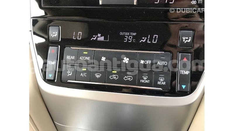 Big with watermark toyota land cruiser antigua import dubai 3056