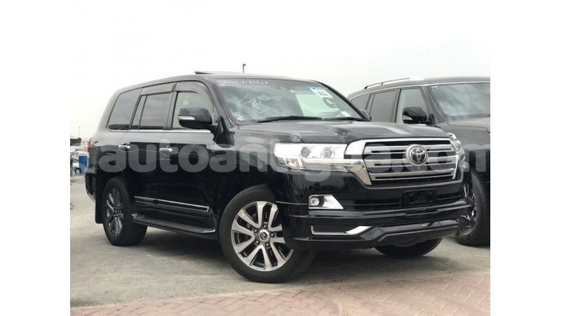 Big with watermark toyota land cruiser antigua import dubai 3061