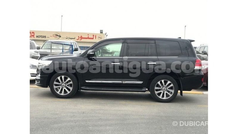 Big with watermark toyota land cruiser antigua import dubai 3061