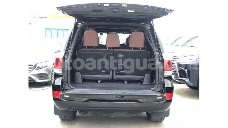 Big with watermark toyota land cruiser antigua import dubai 3061