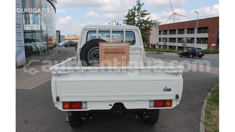 Big with watermark toyota land cruiser antigua import dubai 3066