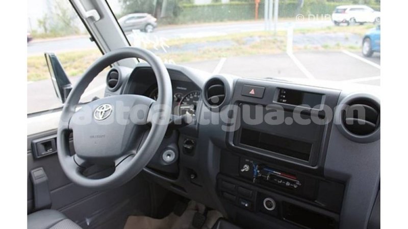 Big with watermark toyota land cruiser antigua import dubai 3066
