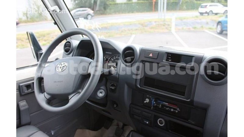 Big with watermark toyota land cruiser antigua import dubai 3066