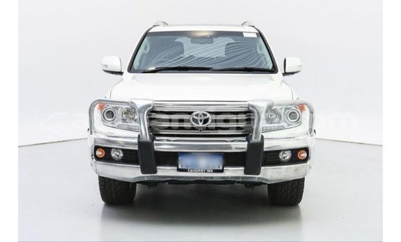 Buy Import Toyota Land Cruiser White Car in Import - Dubai in Antigua Buy Import Toyota Land Cruiser White Car in Import - Dubai in Antigua