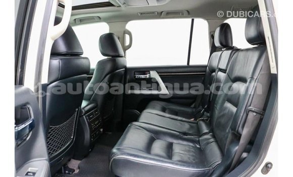 Buy Import Toyota Land Cruiser White Car in Import - Dubai in Antigua Buy Import Toyota Land Cruiser White Car in Import - Dubai in Antigua