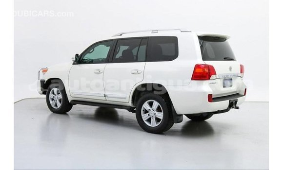 Buy Import Toyota Land Cruiser White Car in Import - Dubai in Antigua Buy Import Toyota Land Cruiser White Car in Import - Dubai in Antigua
