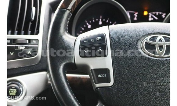 Buy Import Toyota Land Cruiser White Car in Import - Dubai in Antigua Buy Import Toyota Land Cruiser White Car in Import - Dubai in Antigua