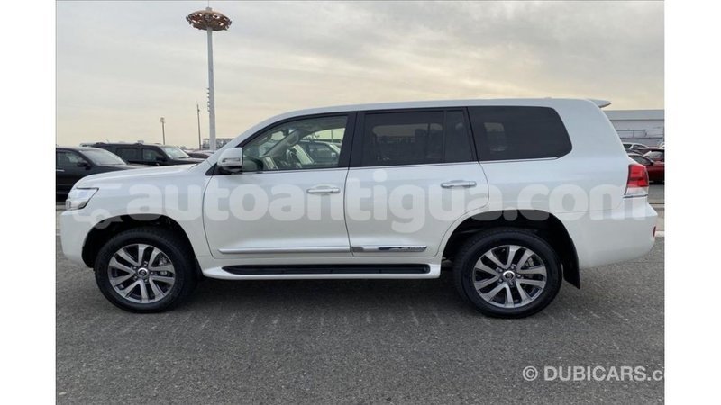 Big with watermark toyota land cruiser antigua import dubai 3081