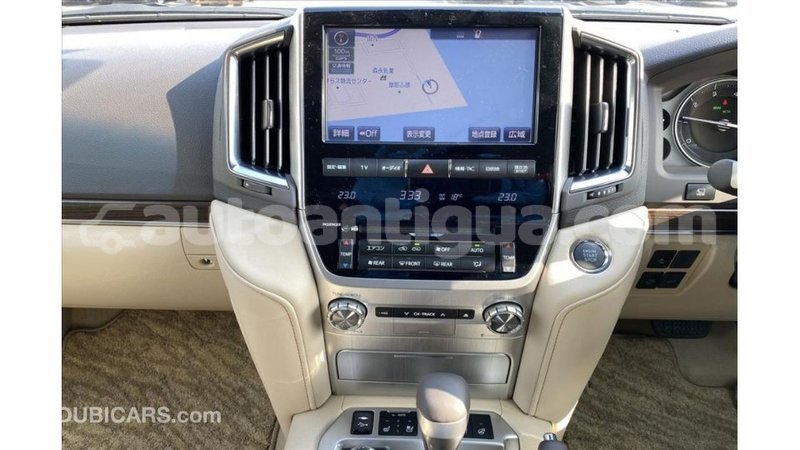 Big with watermark toyota land cruiser antigua import dubai 3081