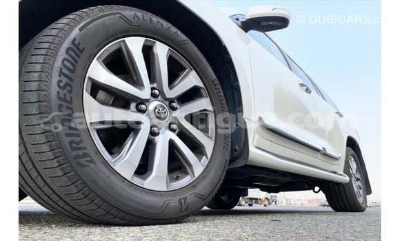 Buy Import Toyota Land Cruiser White Car in Import - Dubai in Antigua Buy Import Toyota Land Cruiser White Car in Import - Dubai in Antigua