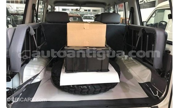 Buy Import Toyota Land Cruiser White Car in Import - Dubai in Antigua Buy Import Toyota Land Cruiser White Car in Import - Dubai in Antigua