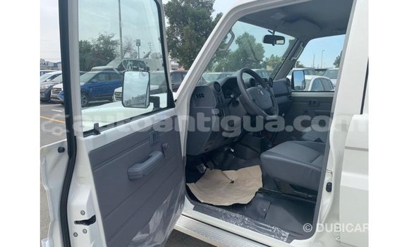 Buy Import Toyota Land Cruiser White Car in Import - Dubai in Antigua Buy Import Toyota Land Cruiser White Car in Import - Dubai in Antigua