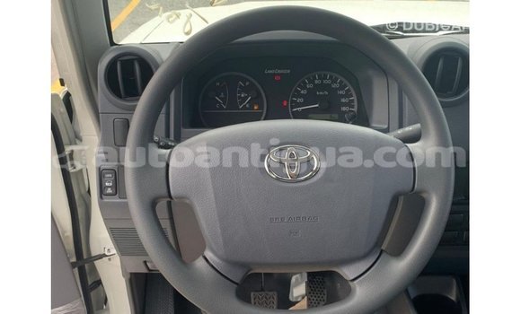 Buy Import Toyota Land Cruiser White Car in Import - Dubai in Antigua Buy Import Toyota Land Cruiser White Car in Import - Dubai in Antigua