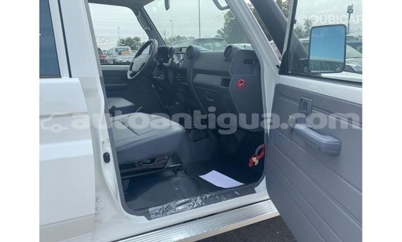Buy Import Toyota Land Cruiser White Car in Import - Dubai in Antigua Buy Import Toyota Land Cruiser White Car in Import - Dubai in Antigua