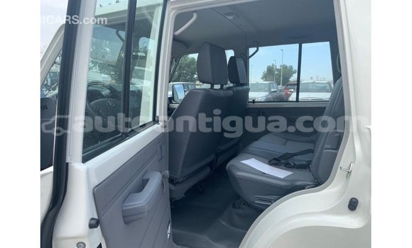 Buy Import Toyota Land Cruiser White Car in Import - Dubai in Antigua Buy Import Toyota Land Cruiser White Car in Import - Dubai in Antigua