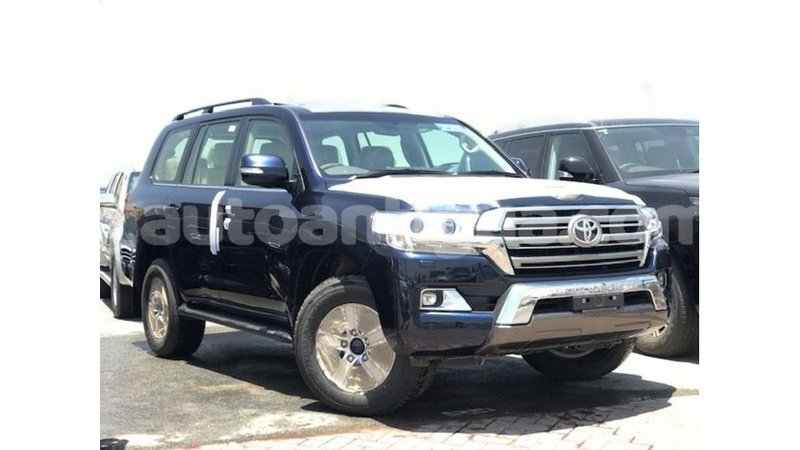 Big with watermark toyota land cruiser antigua import dubai 3107