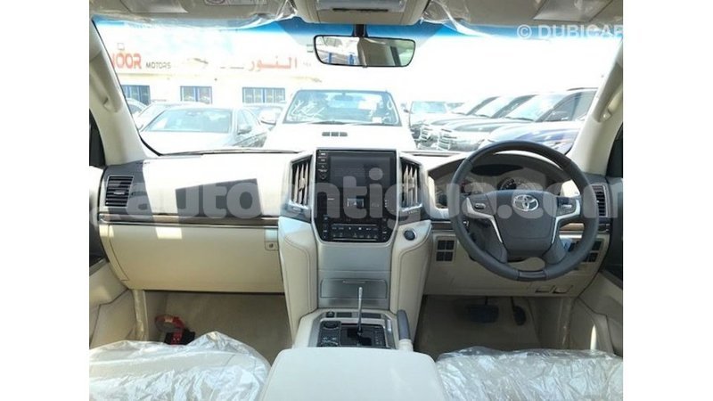 Big with watermark toyota land cruiser antigua import dubai 3107