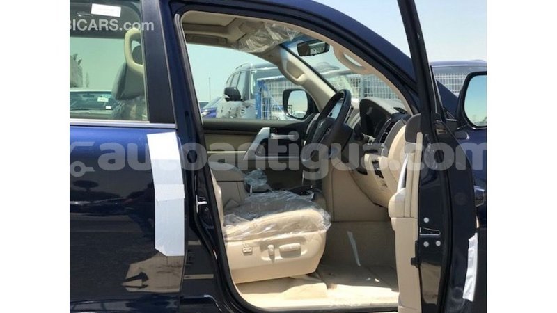 Big with watermark toyota land cruiser antigua import dubai 3107