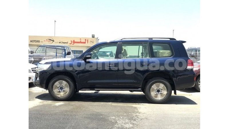Big with watermark toyota land cruiser antigua import dubai 3107