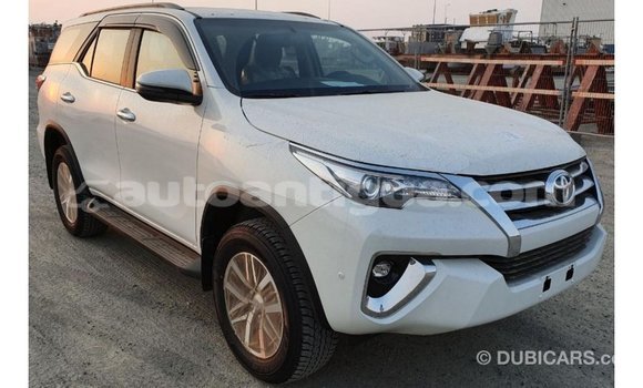Buy Import Toyota Fortuner White Car in Import - Dubai in Antigua Buy Import Toyota Fortuner White Car in Import - Dubai in Antigua