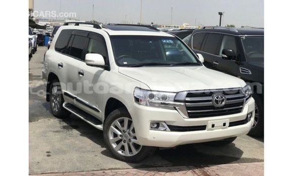 Buy Import Toyota Land Cruiser White Car in Import - Dubai in Antigua Buy Import Toyota Land Cruiser White Car in Import - Dubai in Antigua