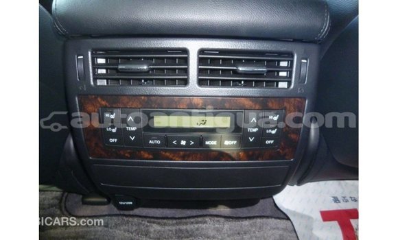 Buy Import Toyota Land Cruiser White Car in Import - Dubai in Antigua Buy Import Toyota Land Cruiser White Car in Import - Dubai in Antigua