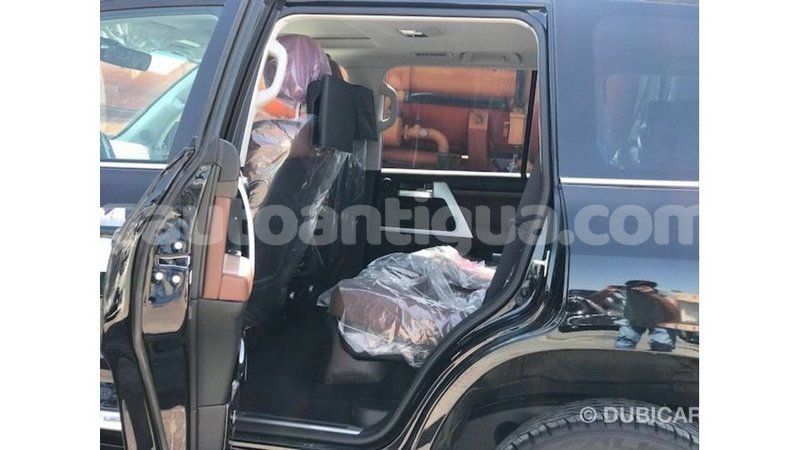 Big with watermark toyota land cruiser antigua import dubai 3138