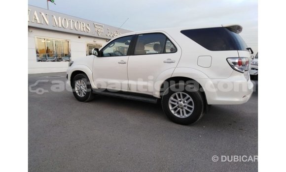 Buy Import Toyota Fortuner White Car in Import - Dubai in Antigua Buy Import Toyota Fortuner White Car in Import - Dubai in Antigua