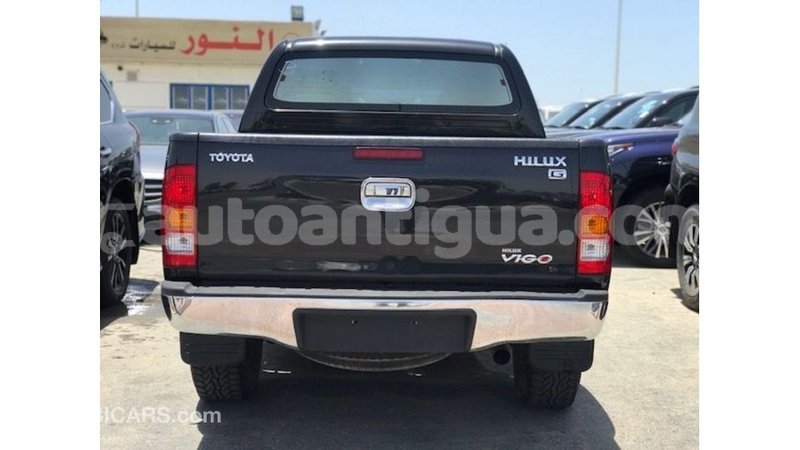 Big with watermark toyota hilux antigua import dubai 3142