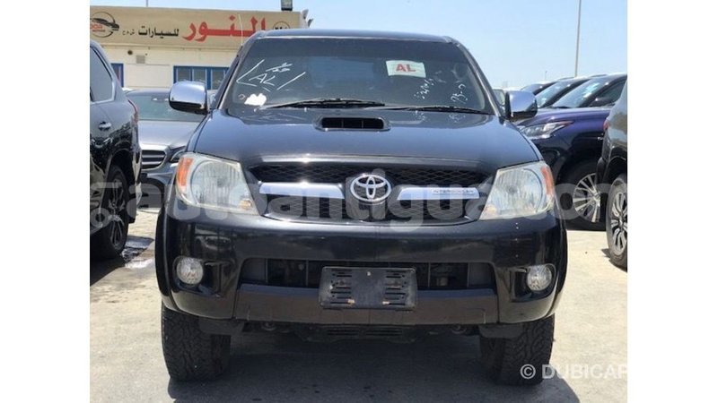 Big with watermark toyota hilux antigua import dubai 3142