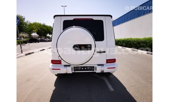 Buy Import Mercedes-Benz 190 (W201) White Car in Import - Dubai in Antigua Buy Import Mercedes-Benz 190 (W201) White Car in Import - Dubai in Antigua