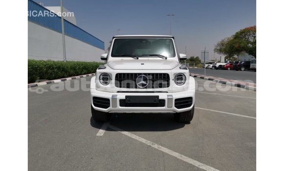 Buy Import Mercedes-Benz 190 (W201) White Car in Import - Dubai in Antigua Buy Import Mercedes-Benz 190 (W201) White Car in Import - Dubai in Antigua