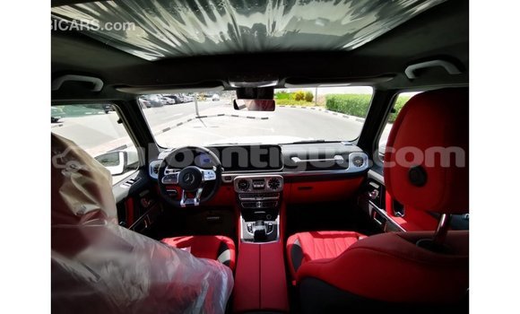 Buy Import Mercedes-Benz 190 (W201) White Car in Import - Dubai in Antigua Buy Import Mercedes-Benz 190 (W201) White Car in Import - Dubai in Antigua