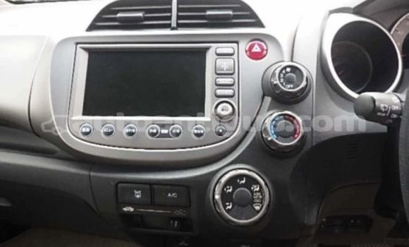 Buy Used Honda FIT Beige Car in All Saints in Antigua Buy Used Honda FIT Beige Car in All Saints in Antigua