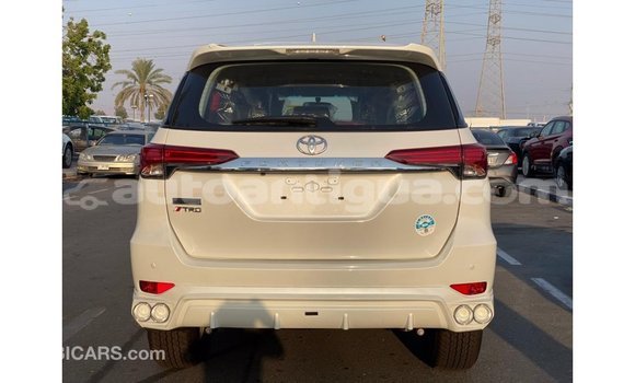 Buy Import Toyota Fortuner White Car in Import - Dubai in Antigua Buy Import Toyota Fortuner White Car in Import - Dubai in Antigua