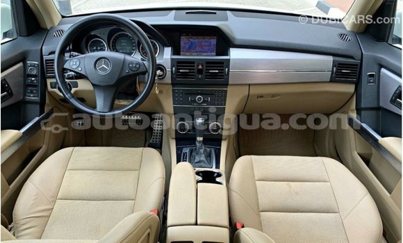 Buy Import Mercedes-Benz 190 (W201) White Car in Import - Dubai in Antigua Buy Import Mercedes-Benz 190 (W201) White Car in Import - Dubai in Antigua